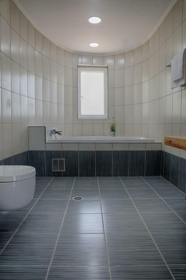 Modern Eco Friendly Villa Close To Town Pelekas Zewnętrze zdjęcie
